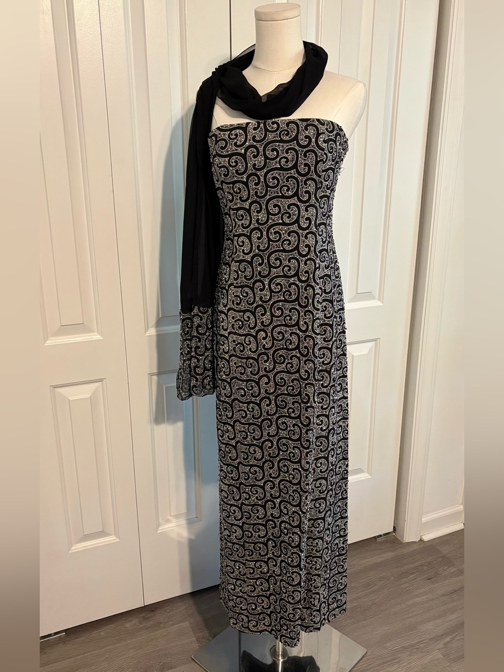Vintage B'ZAR Beaded Strapless Maxi Gown w/Black Silver Swirl & Matching Wrap